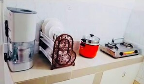 Microwave, cookware/dishes/utensils, paper towels, dining tables - Exquisite 1,950 Sq-Ft Private Apartment @Banani (Dhaka)