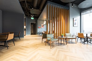 Dining - The Hunt by Dublin At Home (Dublin)