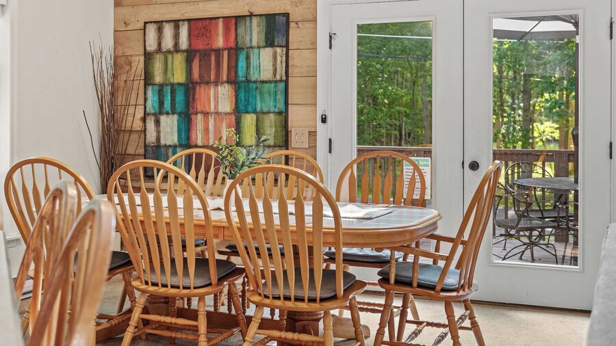 Alpine Serenity by Avantstay Beach + Lake Access Theater, Deck, Playroom