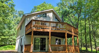 The Bear Foot Lodge by Avantstay Game Room, Deck, Beach/lake Access
