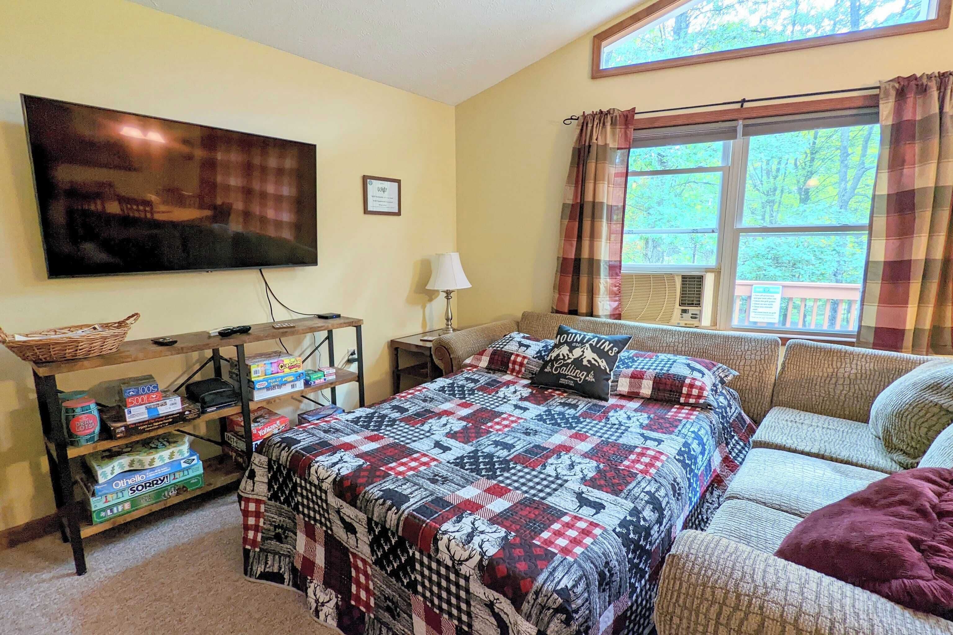 Chalet (3 Bedrooms) | Interior