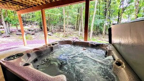 House (6 Bedrooms) | Interior - Woodland Oasis by Avantstay Hot Tub, Firepit, Walk to Lake (Lake Harmony)