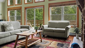 Rumah (Multiple Bedrooms) | Interior