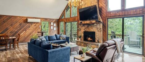 House (5 Bedrooms) | Front of property