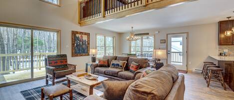 Chalet (6 Bedrooms) | Living area