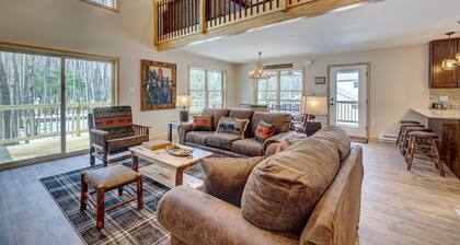 Over the Top Lodge by Avantstay Hot Tub, Shared Pool, Beach/lake Access