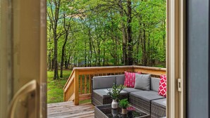 Unclassified image, 3 of 102, button - The Tranquil Trails by Avantstay Lake Access, Deck, Fireplace (Albrightsville)