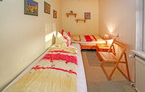 2 soverom, reiseseng for barn og sengetøy