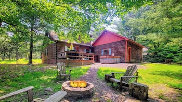 House (4 Bedrooms) | Front of property