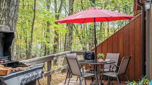 House (2 Bedrooms) | Interior - Boulder Pointe by Avantstay Deck & Forest Views, Boulder Lake Club Passes (Lake Harmony)