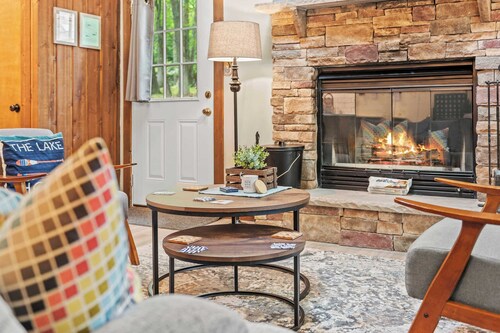 Boulder Pointe by Avantstay Deck & Forest Views, Boulder Lake Club Passes