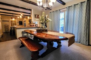 Rumah (4 Bedrooms) | Interior