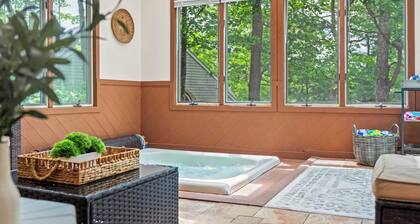 The Boulder Inn by Avantstay Indoor Hot Tub, Game Room, Outdoor Fire Pit