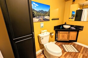 Talo (2 Bedrooms) | Kylpyhuone | Kylpyamme