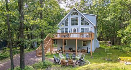 The Nest at Brier Crest by Avantstay Game Room, Expansive Deck & Fire Pit