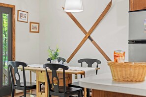 House (3 Bedrooms) | Interior - 7mins to Skiing, Fire Pit, Game Table Lake Access Hygge Home by Avantstay (Blakeslee)