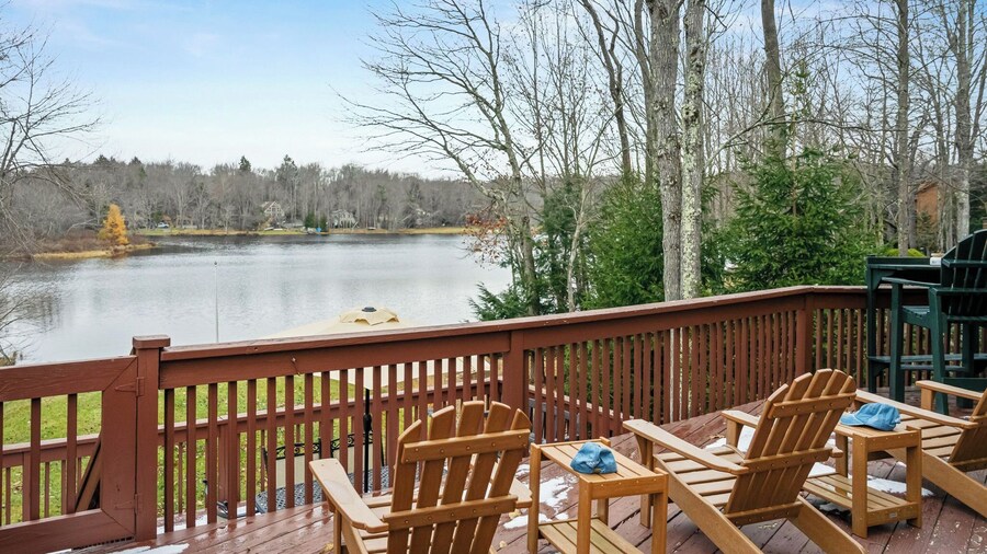 Chalet All Day Avantstay Lakeside, Firepit, Shared Pool