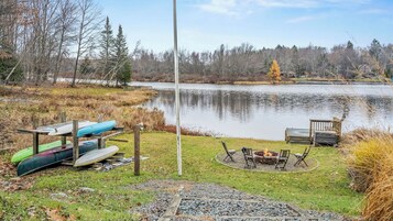 House (3 Bedrooms) | Property grounds