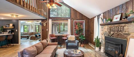 House (3 Bedrooms) | Interior