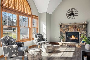 House (3 Bedrooms) | Interior - Laker's Pointe by Avantstay Lakefront Private Peninsula Hot Tub, Game Room (Long Pond)