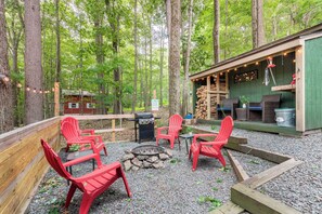 House (3 Bedrooms) | Front of property - Arrowhead Lake Retreat by Avantstay Shared Pool, Game Room, Firepit (Pocono Lake)