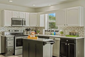 House (4 Bedrooms) | Interior - Mountain Mindset by Avantstay Pool, Hot Tub, Game Room, Firepit (Long Pond)