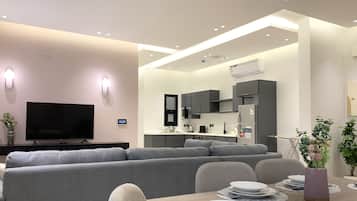 Design appartement, 3 slaapkamers | Woonruimte | Flatscreentelevisie