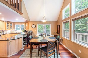 House (3 Bedrooms) | Interior - Bear Trail Chalet by Avantstay Retreat w/ Outdoor Living Deck & Fire Pit (Pocono Lake)