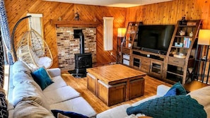Talo (4 Bedrooms) | Sisätilat