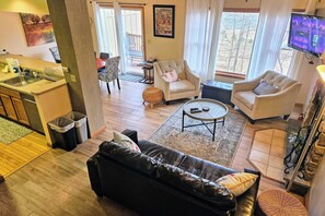 Interior - Summit Serenity by Avantstay Central Location w/ Mountain Views & Deck (Tannersville)