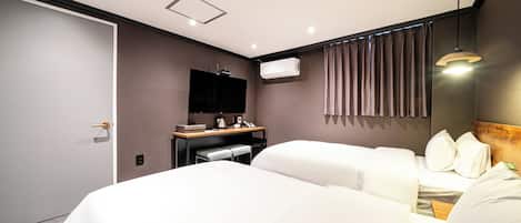 Standard Twin Room | Individually decorated, free WiFi