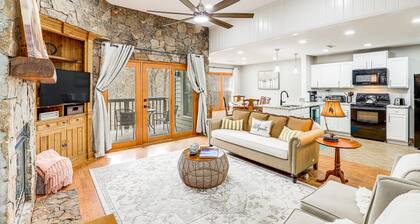 Golf Course Views: Condo in Blue Ridge Mountains!