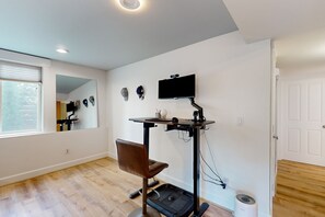 Interior - Bright, updated duplex with rear garden & Green Lake around the corner (Seattle)