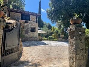 Enceinte de l’hébergement