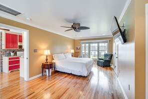 4 bedrooms, iron/ironing board, travel cot, WiFi