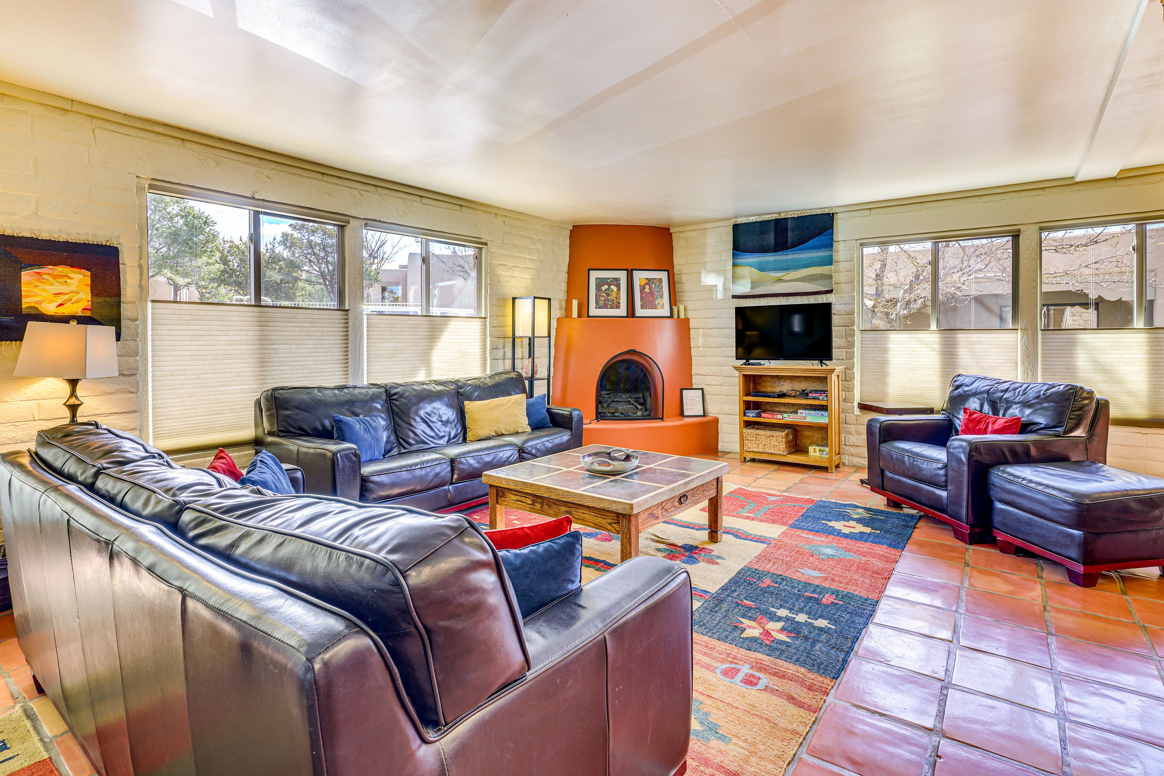 Bright Santa Fe Condo: 30 Min From Ski Basin! - Santa Fe, NM