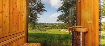 Outbound Ranch, Hot Tub, Sauna, Fireplace