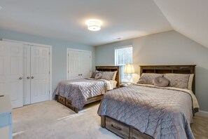 3 bedrooms, iron/ironing board, internet, bed sheets - West End Home, Close to Pinehurst Golf Courses! (West End)