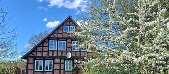 Apartment 'Dien Uttied' with Private Terrace, Shared Garden and Wi-Fi