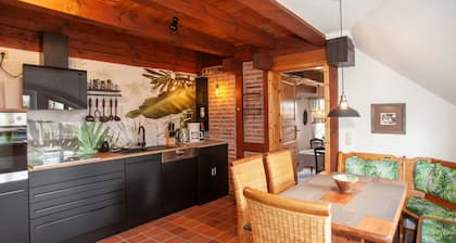 Apartment 'Dien Uttied' with Private Terrace, Shared Garden and Wi-Fi