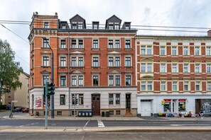 Exterior - Apartment 'Zentrumsnahe Wohnung In Chemnitz' with Balcony and Wi-Fi (Chemnitz)
