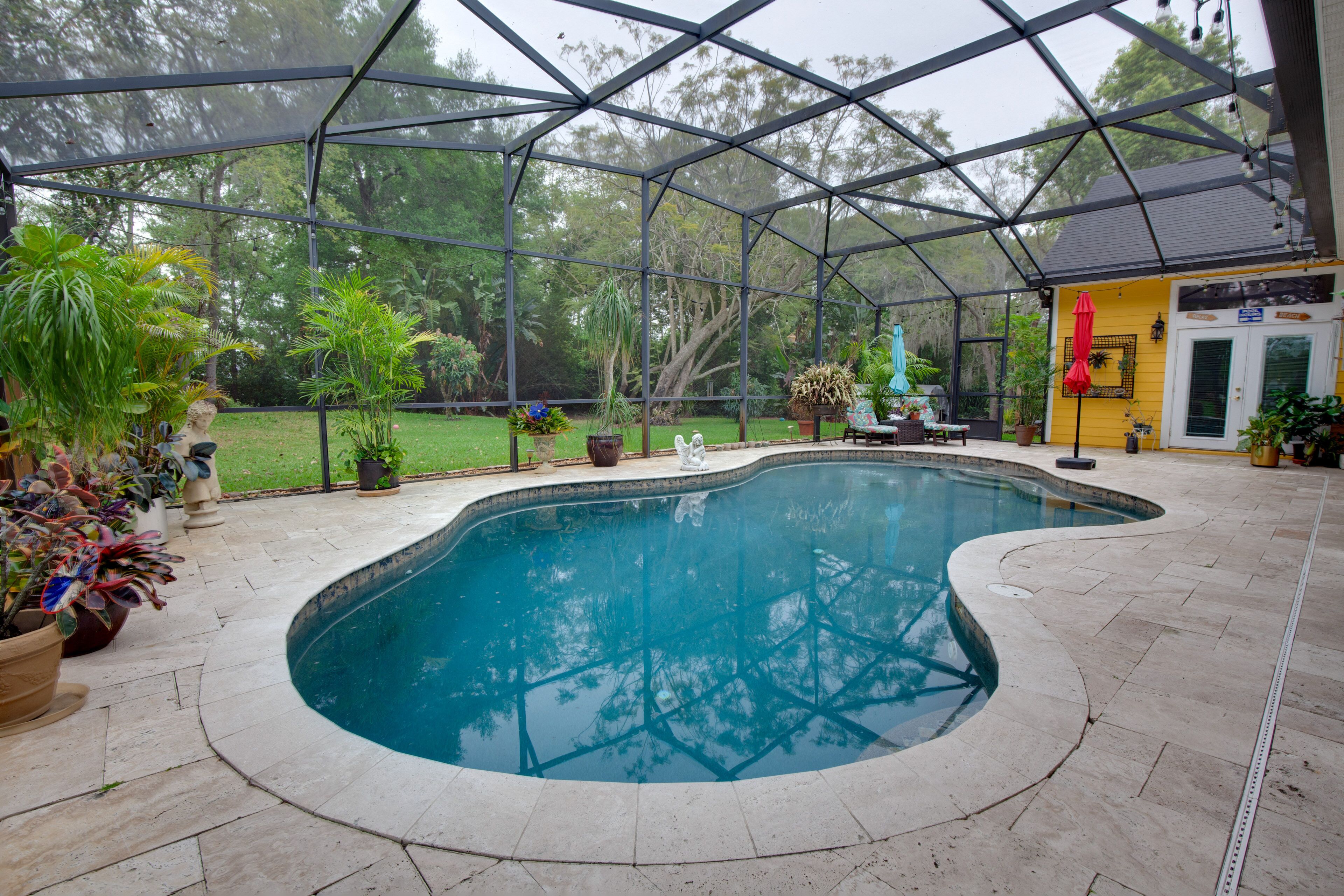 Lake Mary Rental w/ Shared Pool: 15 Mi to Orlando!
