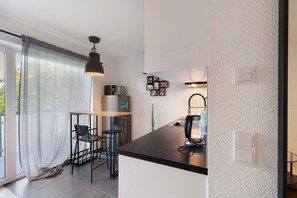 Interior - Apartment 'Zola' with Balcony and Wi-Fi (Frankenthal)