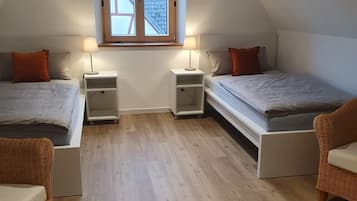 3 bedrooms, free WiFi, bed sheets