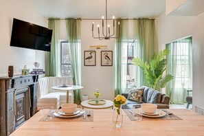 Interior - Downtown Albany Vacation Rental - Chic & Walkable! (Albany)