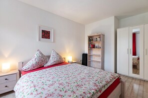 3 habitaciones, tabla de planchar con plancha y wifi gratis 