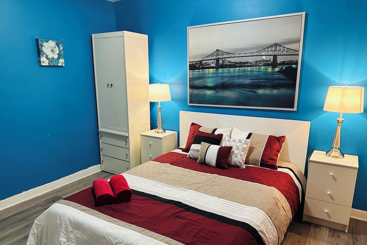 1 bedroom, in-room safe, free WiFi, bed sheets