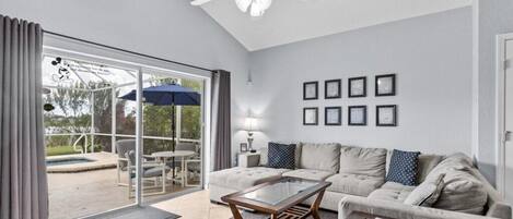 Télévision, chaîne hi-fi