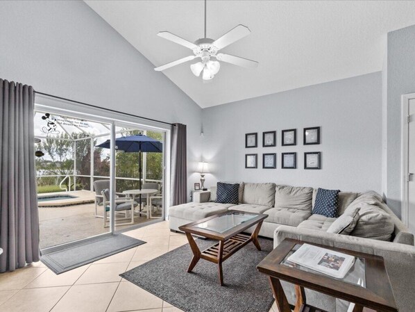 TV, stereo - Stylish 5BR Villa Near Disney w/ Pool, Spa & Epic Lake Views (Davenport)