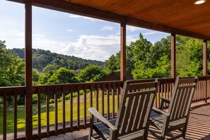 Property grounds - Balk Retreat/MountainViews/HotTub/Firepit (Stanley)